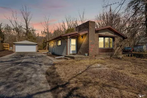 1612 W Samaria, Bedford, MI 48177
