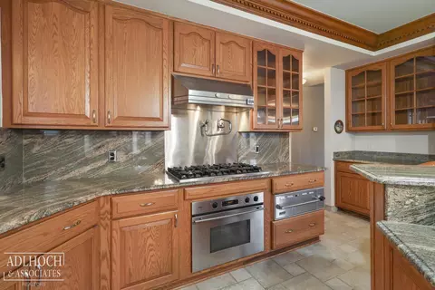 Kitchen - 47238 Blue Jay, Macomb, MI 48044 photo 3 of 5