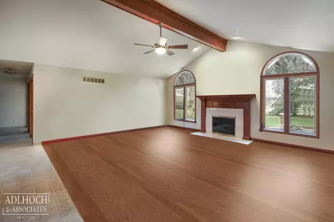 Living - 47238 Blue Jay, Macomb, MI 48044 photo 4 of 4