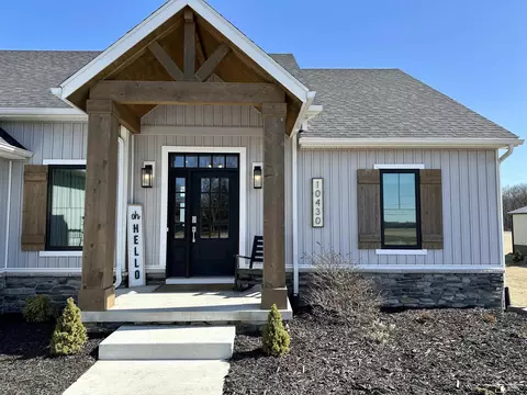 Exterior - 10430 Jackman, Temperance, MI 48182 photo 4 of 10