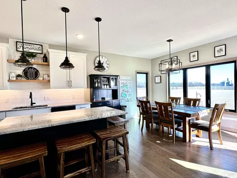 Kitchen - 10430 Jackman, Temperance, MI 48182 photo 2 of 8