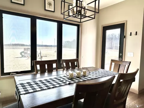 Dining - 10430 Jackman, Temperance, MI 48182 photo 2 of 2