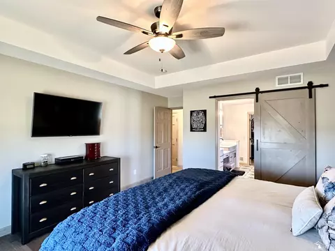 Bedroom - 10430 Jackman, Temperance, MI 48182 photo 3 of 4