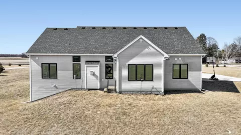 Exterior - 10430 Jackman, Temperance, MI 48182 photo 7 of 10