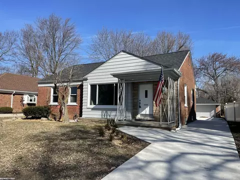 22001 Statler, Saint Clair Shores, MI 48081