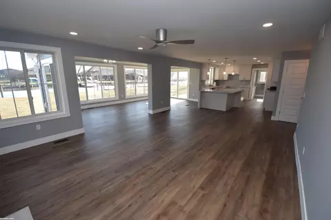 7327 Riverside, Algonac, MI 48001 photo 25