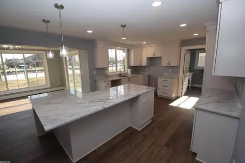 7327 Riverside, Algonac, MI 48001 photo 5