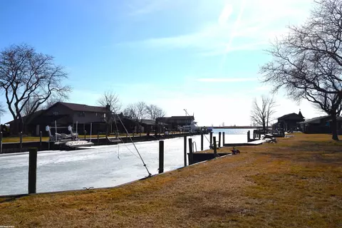 7327 Riverside, Algonac, MI 48001 photo 19