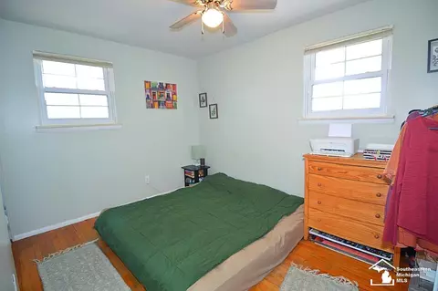 Bedroom - 160 Donnalee, Monroe, MI 48162 photo 2 of 2