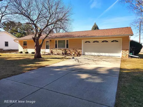 1140 S Miller, Saginaw, MI 48609