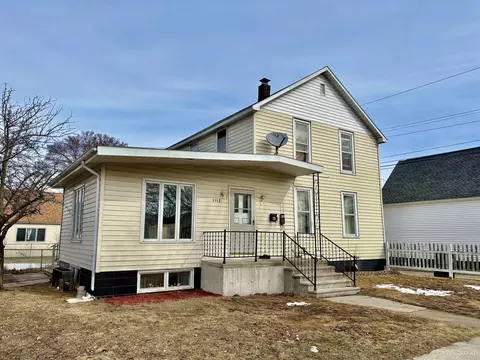 1112 3rd Ave S, Escanaba, MI 49829