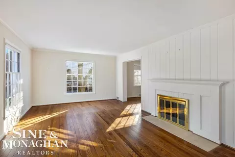 773 Hawthorne, Grosse Pointe Woods, MI 48236 photo 3