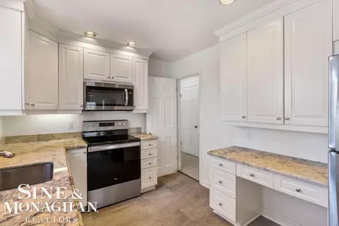 773 Hawthorne, Grosse Pointe Woods, MI 48236 photo 12
