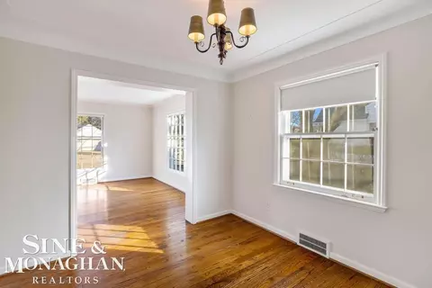 773 Hawthorne, Grosse Pointe Woods, MI 48236 photo 9