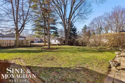 773 Hawthorne, Grosse Pointe Woods, MI 48236 photo 31
