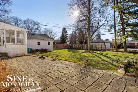 773 Hawthorne, Grosse Pointe Woods, MI 48236 photo 33