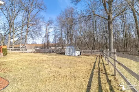 8666 Tanglewood, Temperance, MI 48182 photo 31