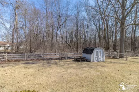 8666 Tanglewood, Temperance, MI 48182 photo 27