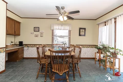 8666 Tanglewood, Temperance, MI 48182 photo 14