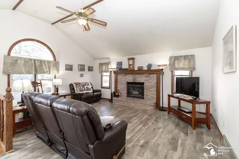8666 Tanglewood, Temperance, MI 48182 photo 7