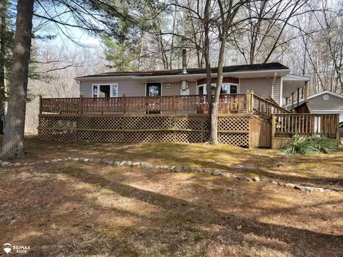 10400 Cemetery, Otisville, MI 48463
