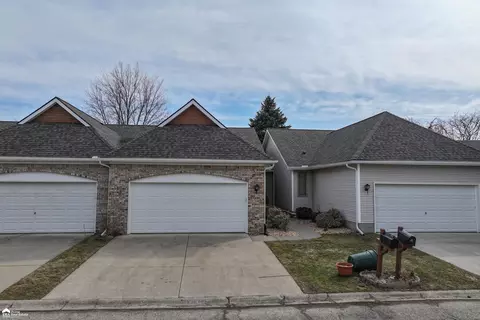 Exterior - 9428 Rayna Dr, Davison, MI 48423 photo 4 of 6