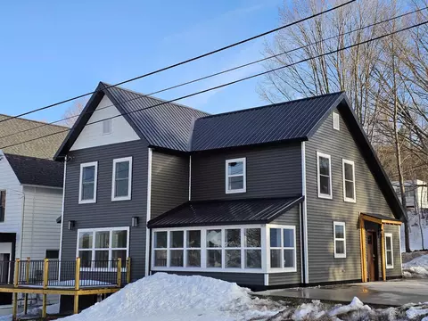 301 E South, Houghton, MI 49931