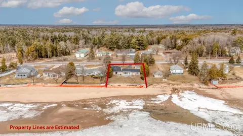 5119 M-35, Escanaba, MI 49829