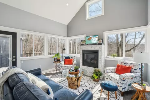 Living - 7026 Sanctuary, Jackson, MI 49201 photo 4 of 7