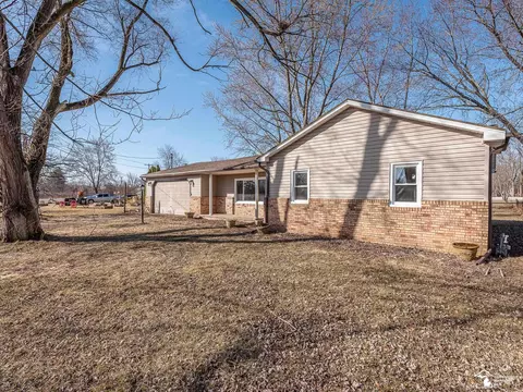 12959 S Telegraph, La Salle, MI 48145
