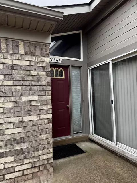 11361 Oak Grv, Washington, MI 48094