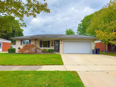 15236 Troy, Taylor, MI 48180