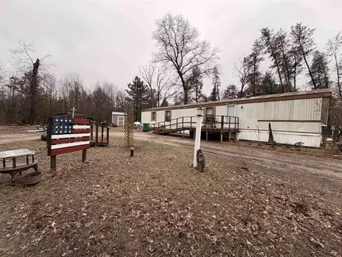 5210 Navajo, Harrison, MI 48625