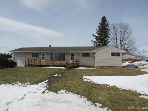 205 Goldsmith, Baraga, MI 49908