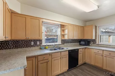 Kitchen - 338 E Main, Hudson, MI 49247 photo 3 of 6