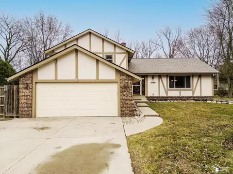 1585 Huntcliffe, Temperance, MI 48182