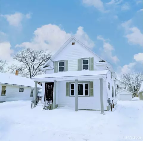 1213 N Front, Marquette, MI 49855
