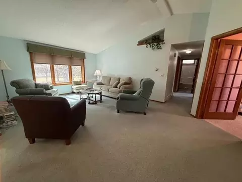 615 Kemp, Gladwin, MI 48624 photo 3