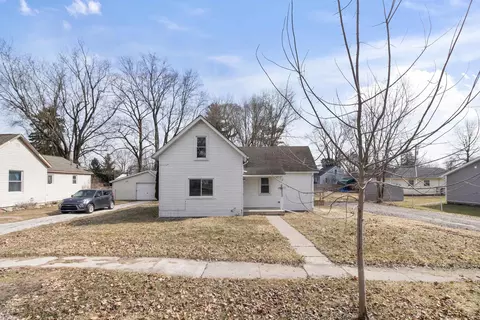 106 S Hunter St, Capac, MI 48014 photo 3