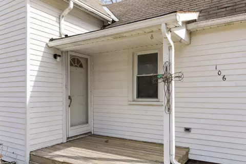 106 S Hunter St, Capac, MI 48014 photo 5