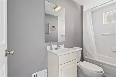 106 S Hunter St, Capac, MI 48014 photo 14
