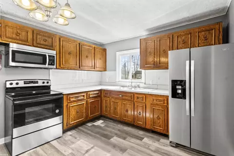 106 S Hunter St, Capac, MI 48014 photo 13