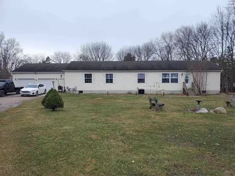 840 E Washington, Freeland, MI 48623