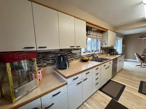 8972 County 511, Rapid River, MI 49878 photo 5