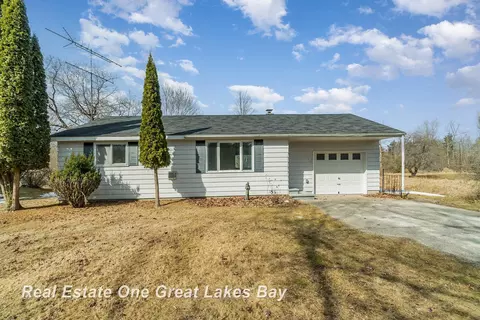 1244 S Us-23, Tawas City, MI 48763