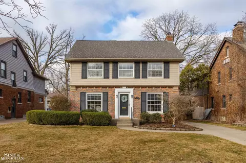 715 Lincoln, Grosse Pointe, MI 48230