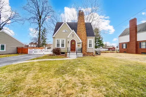 15488 Edgewood, Monroe, MI 48161