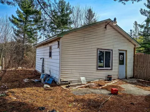 3370 N Clare, Harrison, MI 48625