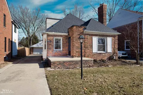 1448 Vernier, Grosse Pointe Woods, MI 48236