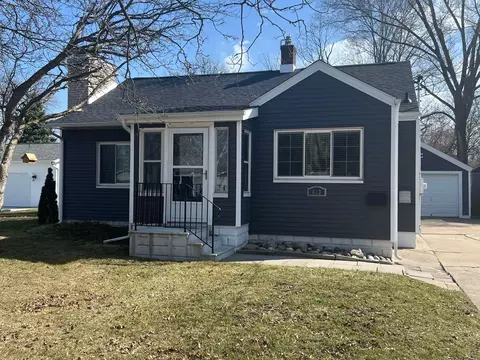 613 Hart, Essexville, MI 48732